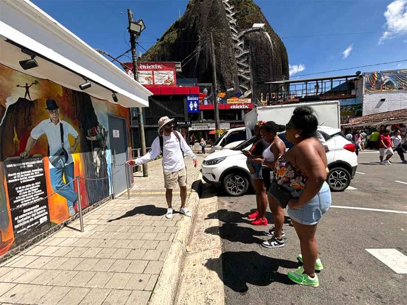 Tour Guatapé y El Peñol con Medellín de Cerca