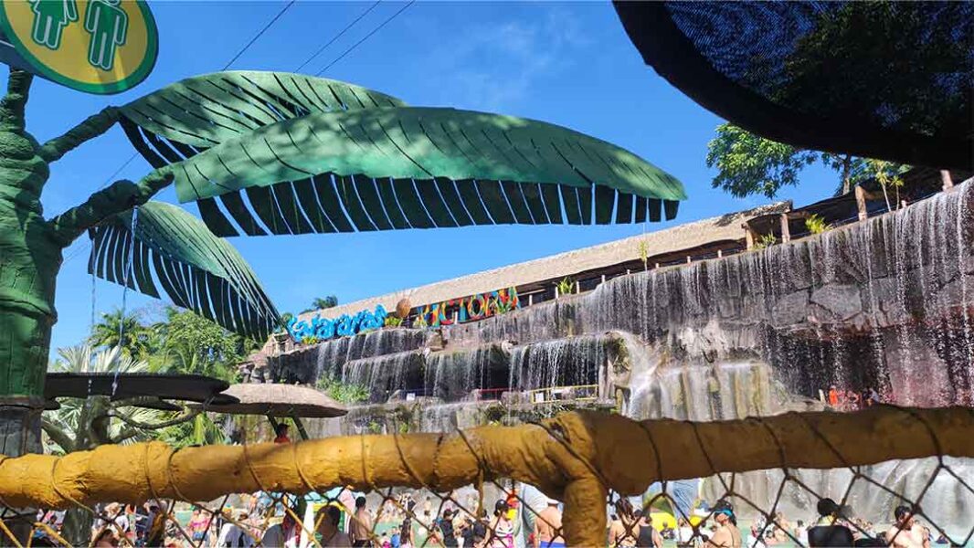 Tour Hacienda Nápoles - Medellín de Cerca