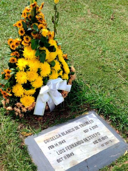 Tumba de Griselda Blanco - Tours de Medellín de Cerca